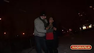 Casnică își masturbează porno cu femei sexi Pasarica și busturile.
