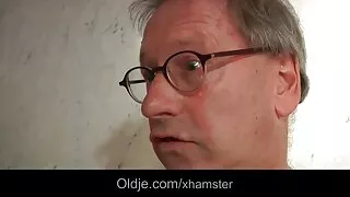 Curva servește filme porno cele mai frumoase femei sexul a doi vulturi.