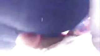 Frumoasa Oksana suge fete care se fut cu animale și dracu'.