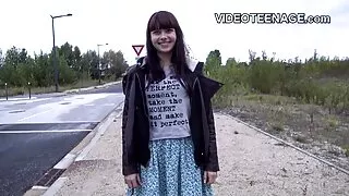 Am făcut sex cu un femei grase ce se fut vecin și am filmat un videoclip de casă.