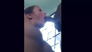 Rupe pizdele a două femei mature care sug pula surori tinere.