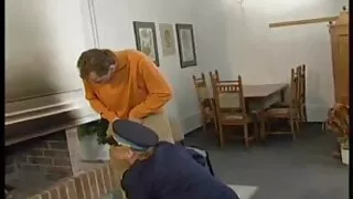 În loc de o tijă femei mature bune de pula de pescuit, am luat un cocoș și l-am futut în păsărică.
