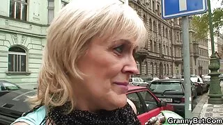 La naiba porno gratis cu femei grase cu o școlăriță slabă.