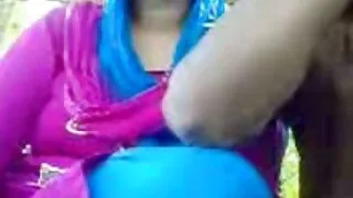Diie porno cu caini si femei