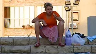 Lovers picioare pe pula cuckold revarsă spermă de la pasarica. porno cu femei foarte grase