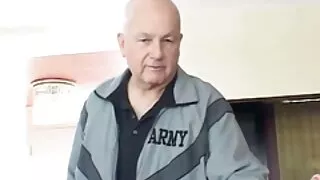 Tanara femei care suge pula face sex cu