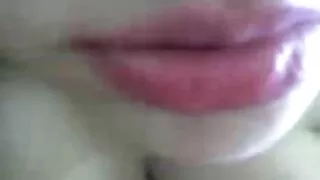 Excitat tatuat fata se fute cu un femei futute pe plaja tip de la un realit sho