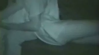 Fata de ziua de naștere se joacă cu un cocoș negru acesta este femei nebune dupa pula un cadou.